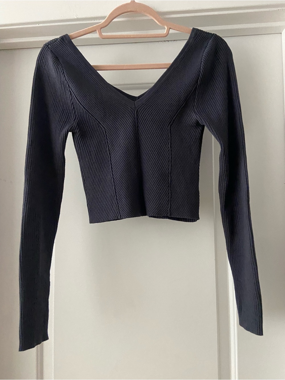Beverly & Beck Ribbed V-Neck Cropped Sweater - 3pc Bundle - Picture 6 of 11